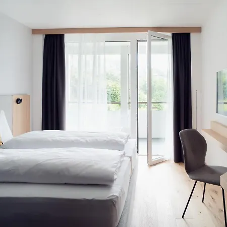 Hotel Neu-schoenstatt