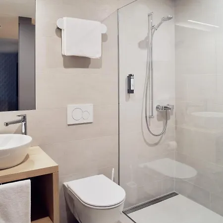 Neu-schoenstatt 3* Quarten