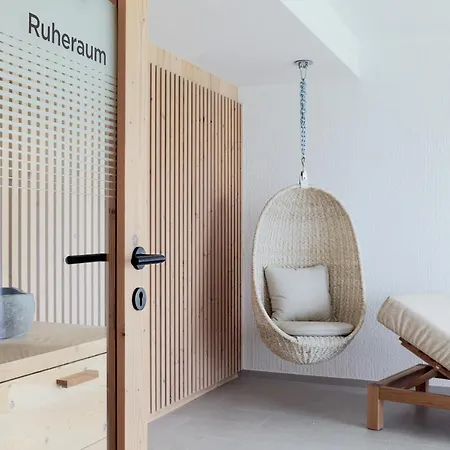 Hotel Neu-schoenstatt 3*