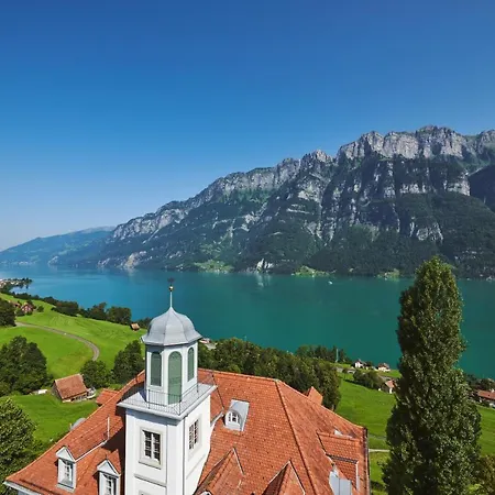 Neu-schoenstatt Szálloda