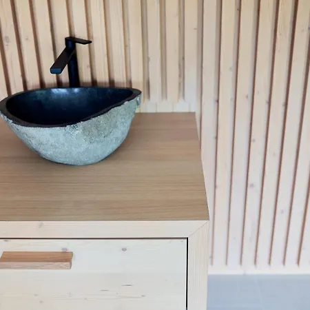 Neu-schoenstatt 3* Quarten