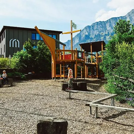 Neu-schoenstatt Szálloda