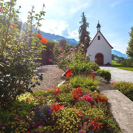 Szálloda Neu-schoenstatt 3*
