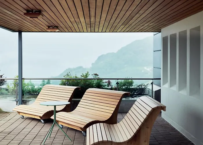 Hotel Neu-schoenstatt 3*