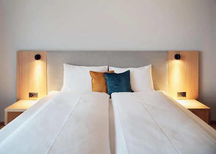 Hotel Neu-Schoenstatt 3*